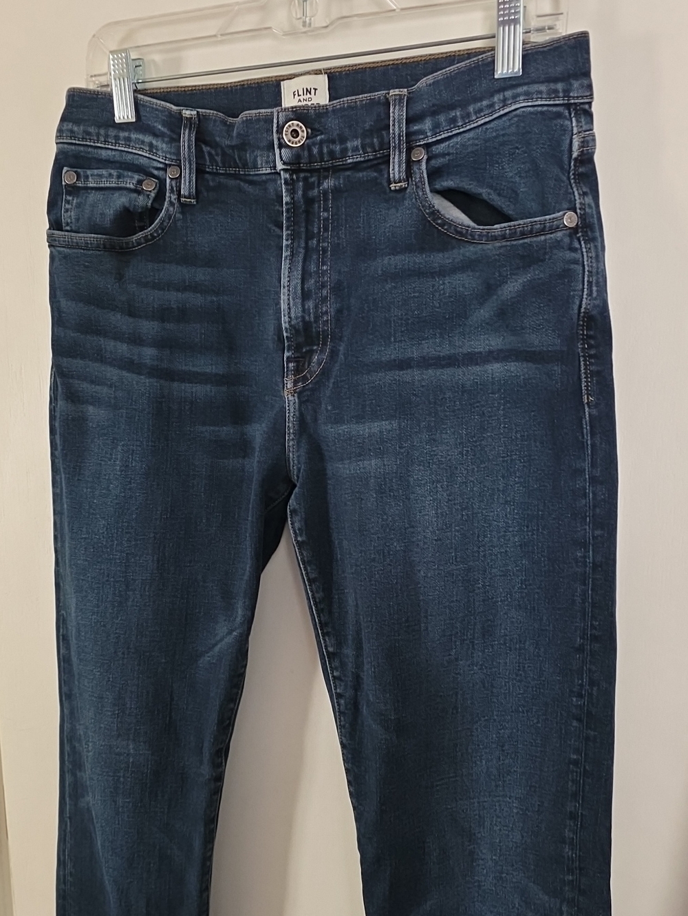 Flint And Tinder Straight Leg Jeans 32 x 32 Broken In Nicely
